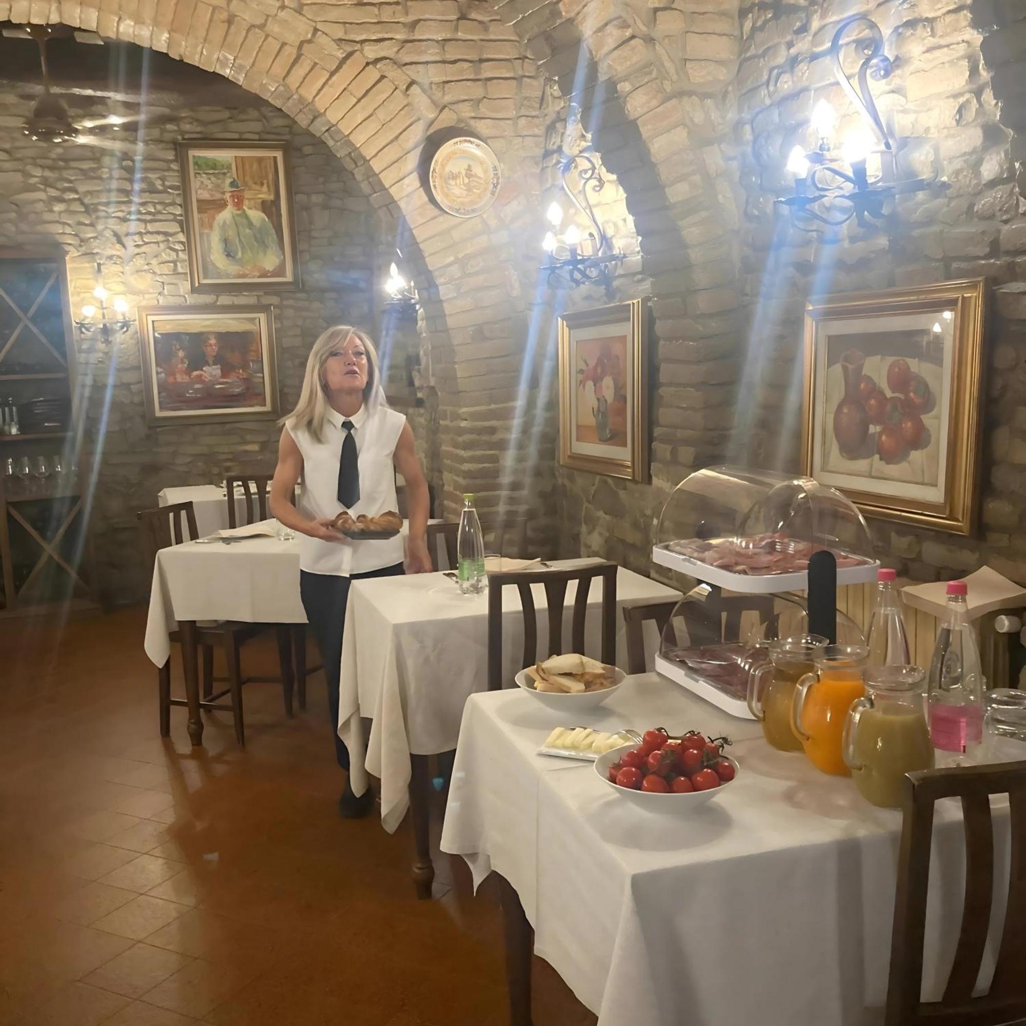 Locanda Il Pino San Gimignano Eksteriør billede